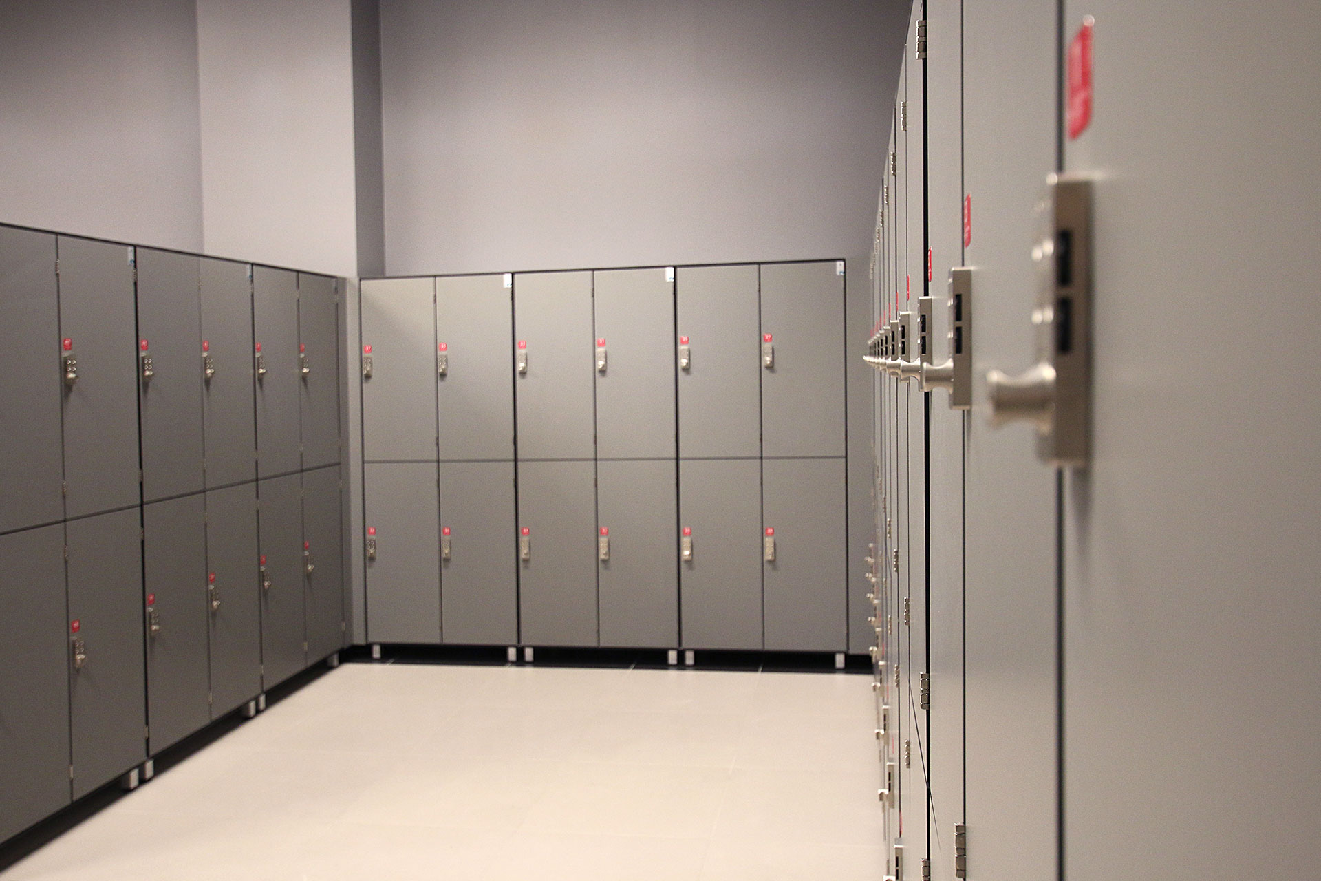 Taurus szafki ubraniowe z płyty HPL szare