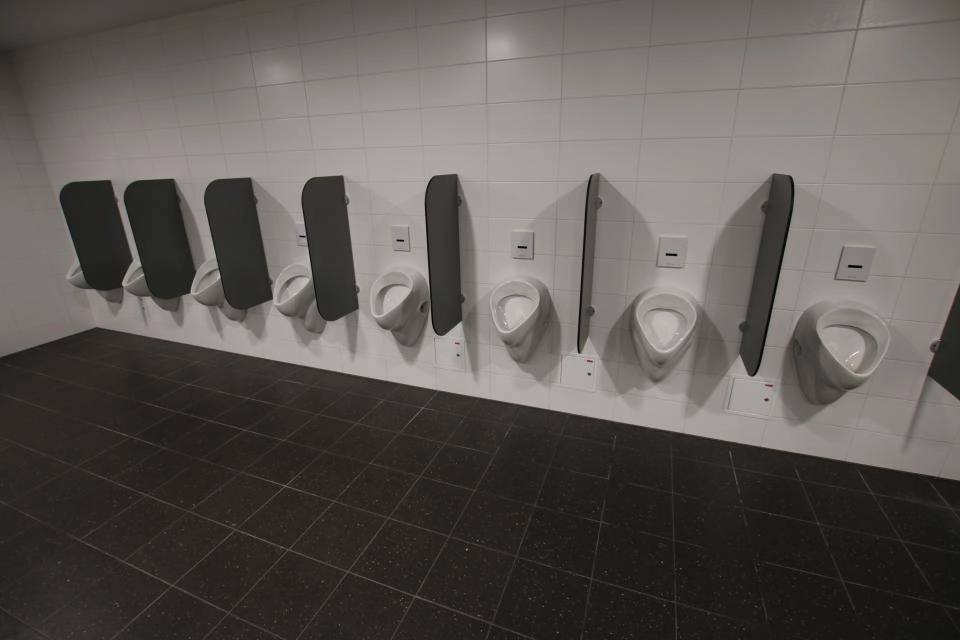 Przegrody pisuarowe toaleta