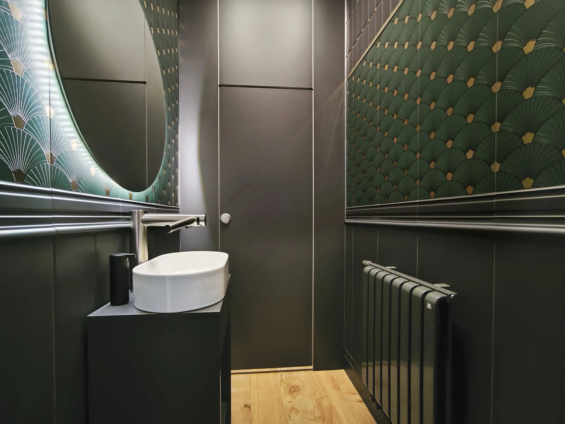 Kabiny Gemini sandwich na pełną wysokość pomieszczenia